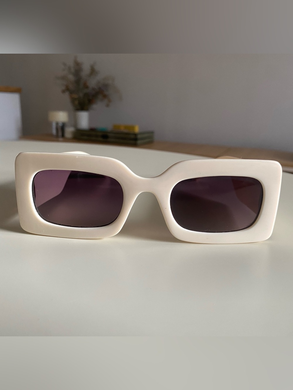 Parfois Off-White Rectangular Sunglasses - Picture 2 of 8
